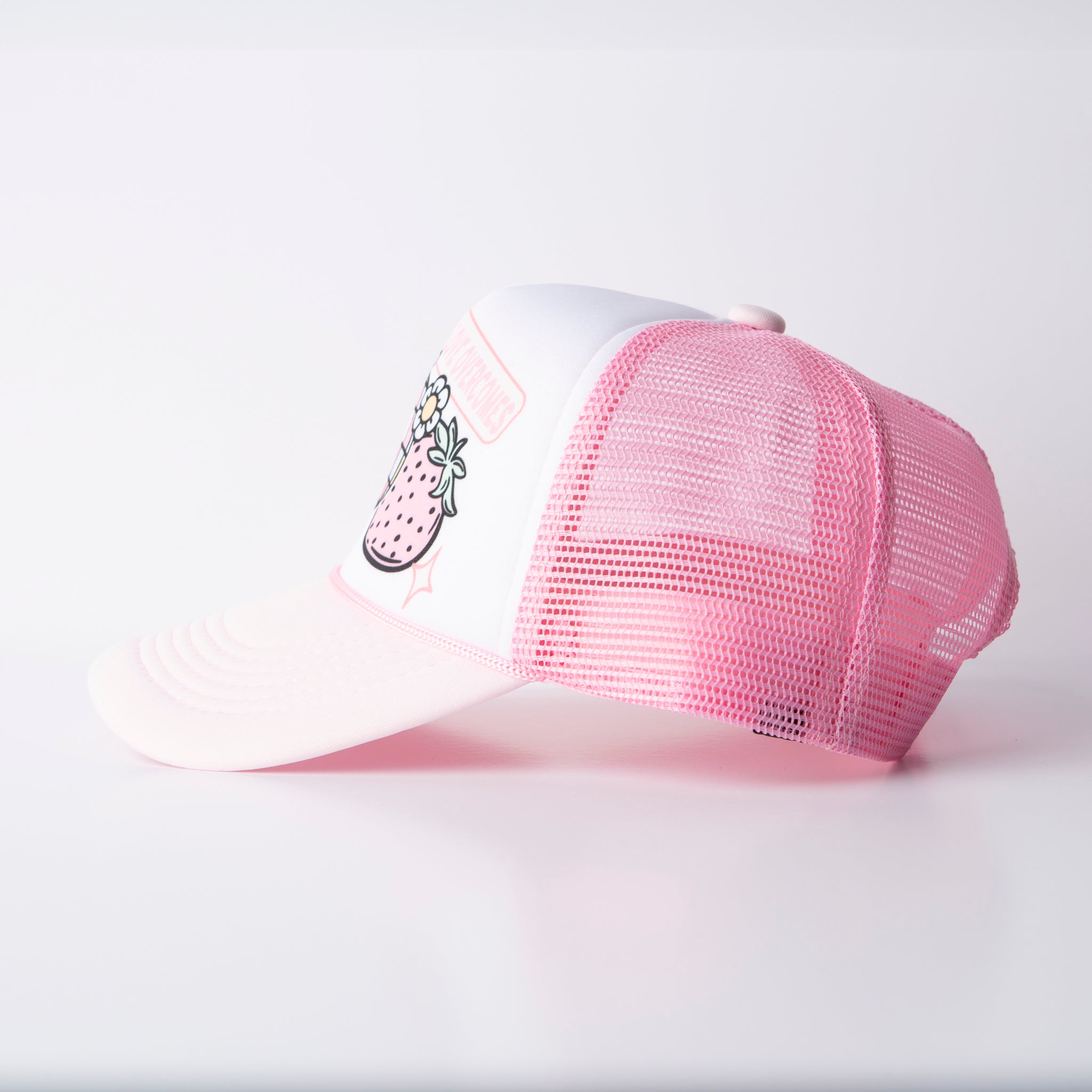 Gods Love Overcomes Trucker Hat – GLO