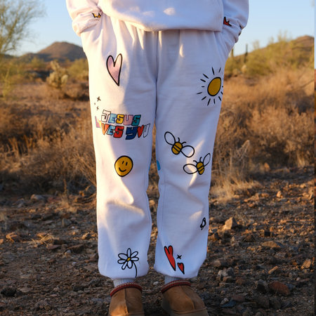 Jesus Loves You Sweatpants – GLO