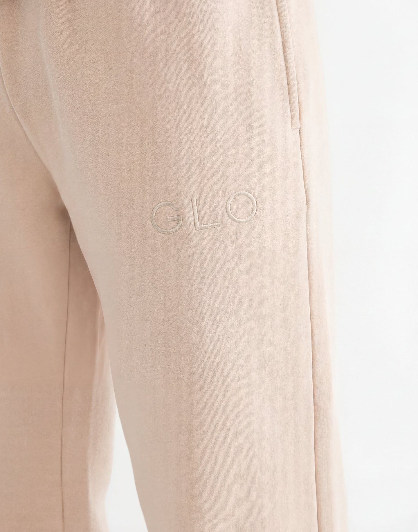 Redeemed - Biscotti | Tyler is 6’ and wears a size M