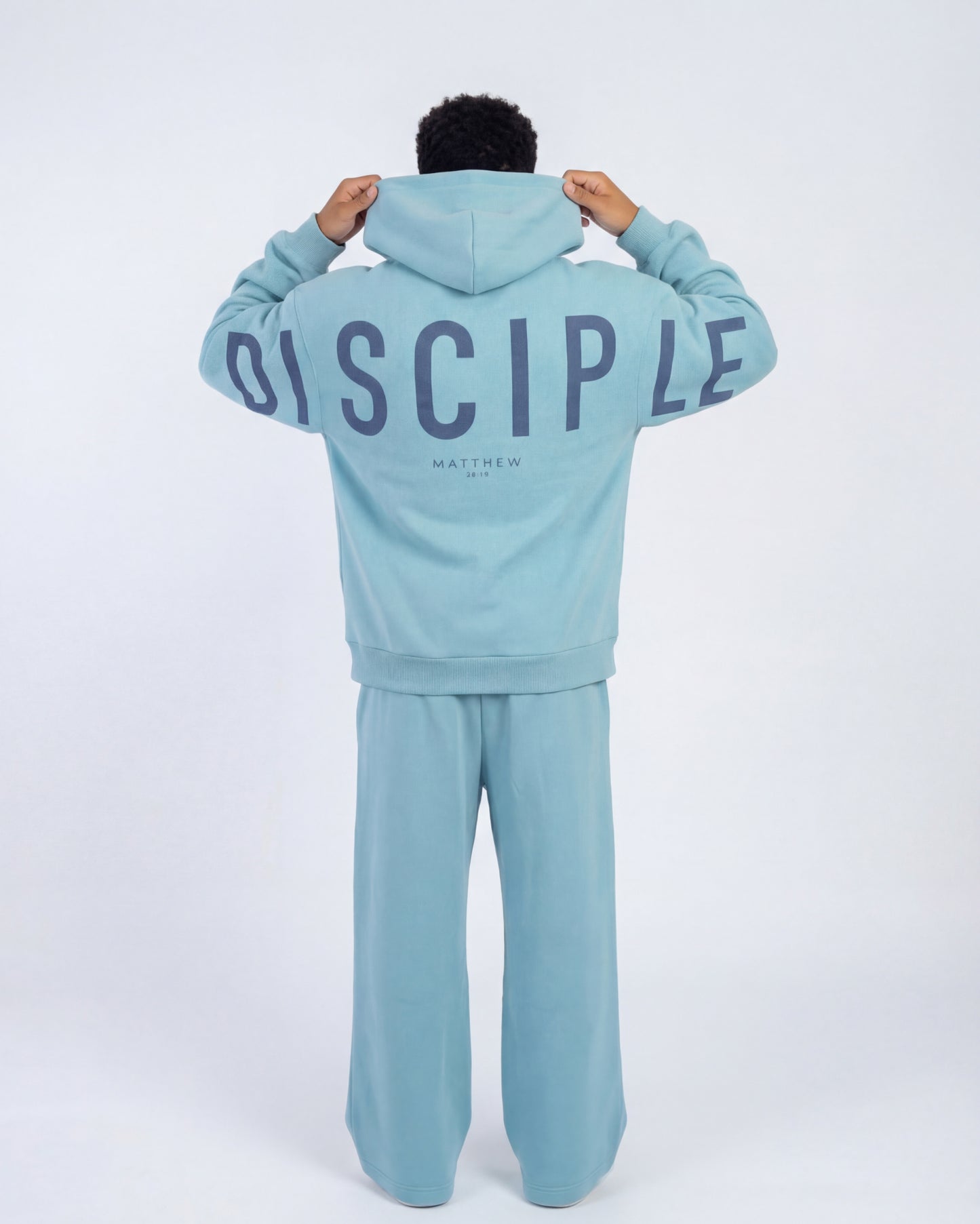 Disciple - Dusty Turquoise | German is 6'2’’ and wears a size M